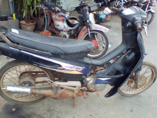 Honda smile (ขายซาก)คันสตาร์ทกดลง