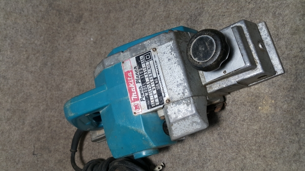 ขายกบไฟฟ้า 3 นิ้ว makita 1100 แท้(ขอบคุณพี่สุริยา จากกรุงเทพ) ขายกบไฟฟ้า 3 นิ้ว makita 1100 แท้(ขอบคุณพี่สุริยา จากกรุงเทพ)