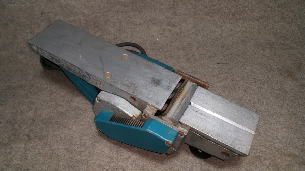 ขายกบไฟฟ้า 3 นิ้ว makita 1100 แท้(ขอบคุณพี่สุริยา จากกรุงเทพ) ขายกบไฟฟ้า 3 นิ้ว makita 1100 แท้(ขอบคุณพี่สุริยา จากกรุงเทพ)