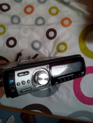 CD  MP3  ยี่ห้อ HINO  ใช้ไฟ 24 โวลท์  โทร.081-427-3941 ตจว.ส่งได้ครับ