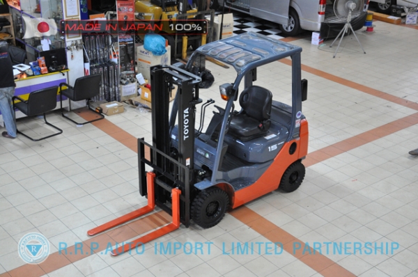 ขายรถโฟล์คลิฟท์มือสอง TOYOTA รุ่น 8FDL15-31429 นำเข้าจากประเทศญี่ปุ่น 100\% ไม่เคยใช้งานในไทย