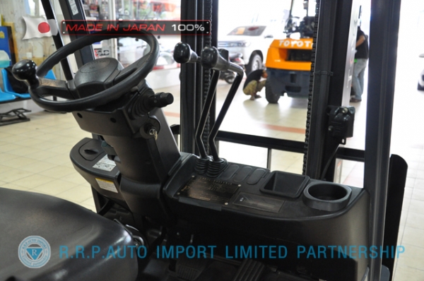 ขายรถโฟล์คลิฟท์มือสอง TOYOTA รุ่น 8FDL15-31429 นำเข้าจากประเทศญี่ปุ่น 100\% ไม่เคยใช้งานในไทย