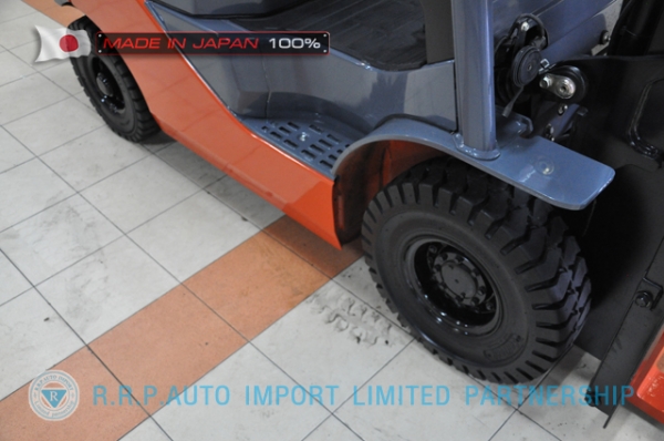 ขายรถโฟล์คลิฟท์มือสอง TOYOTA รุ่น 8FDL15-31429 นำเข้าจากประเทศญี่ปุ่น 100\% ไม่เคยใช้งานในไทย