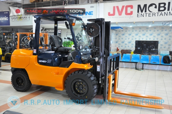 ขายรถโฟล์คลิฟท์มือสอง TOYOTA รุ่น 7FG45-50692 นำเข้าจากประเทศญี่ปุ่น 100\% ไม่เคยใช้งานในไทย