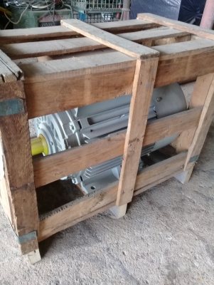 มอเตอร์สภาพใหม่15แรง3เฟส1400รอบ มอเตอร์สภาพใหม่15แรง3เฟส1400รอบ