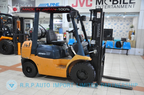 ขายรถโฟล์คลิฟท์มือสอง TOYOTA รุ่น 7FG25-11376 นำเข้าจากประเทศญี่ปุ่น 100\% ไม่เคยใช้งานในไทย ขายรถโฟล์คลิฟท์มือสอง TOYOTA รุ่น 7FG25-11376 นำเข้าจากประเทศญี่ปุ่น 100\% ไม่เคยใช้งานในไทย