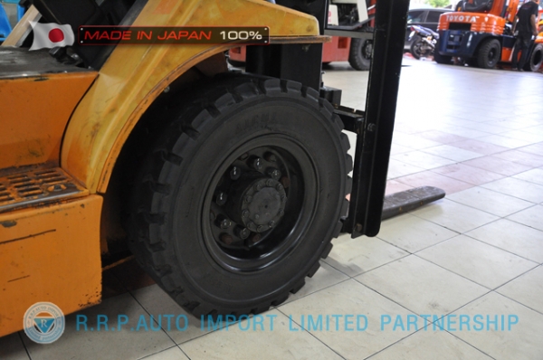 ขายรถโฟล์คลิฟท์มือสอง TOYOTA รุ่น 7FG25-11376 นำเข้าจากประเทศญี่ปุ่น 100\% ไม่เคยใช้งานในไทย ขายรถโฟล์คลิฟท์มือสอง TOYOTA รุ่น 7FG25-11376 นำเข้าจากประเทศญี่ปุ่น 100\% ไม่เคยใช้งานในไทย