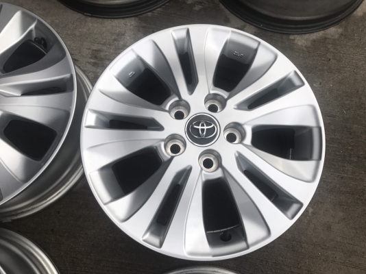 แม็กป้ายแดง TOYOTA HILUX Revo ขอบ 16