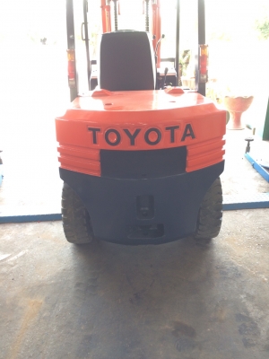 ขายรถโฟล์คลิฟ TOYOTAรุ่น5FD30 ขายรถโฟล์คลิฟ TOYOTAรุ่น5FD30