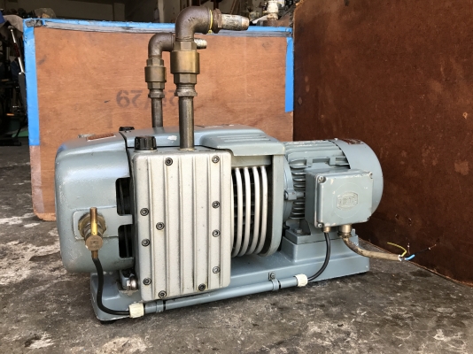 ขายปั้มแวคคั่มสูญญากาศ Vacuum pump Baujahr made in Germany ขนาด 1.5HP. 380V   สภาพสวยมาก ดูดแรง วิ่งนิ่ม พร้อมใช้งาน