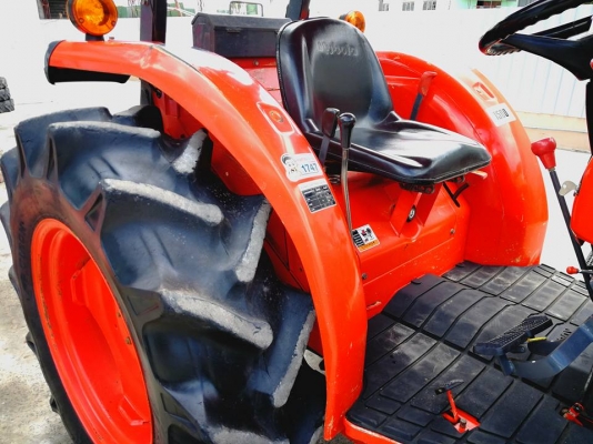 คูโบต้า L4708SP 4 WD รถเกรด A ใบมีดดันหน้า ผานหลังใหม่ 6x24CMT  สภาพดีมาก