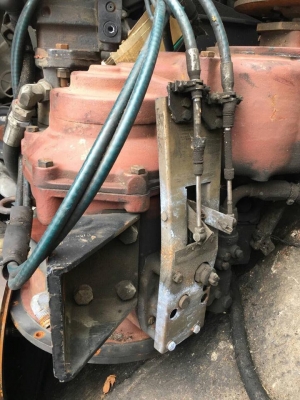 เกียร์รถตักล้อยางใส่รุ่น LX-80-100