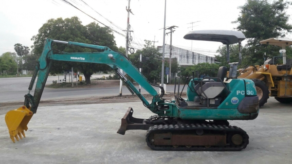 รถขุด Komatsu PC30-7 เก่าญี่ปุ่นแท้