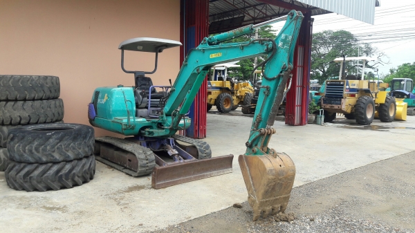 รถขุด Komatsu PC30-7E เก่าญี่ปุ่น รถขุด Komatsu PC30-7E เก่าญี่ปุ่น