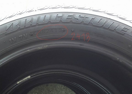 ยาง185 /55-16 ยางปี13 บริดสโตน ER300 สภาพดี