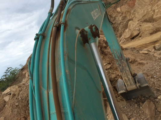 ขาย Kobelco sk200-5 เครื่องดี ปั้มแรง เอวแน่น โซ่เปลี่ยนมาใหม่ ไฟฟ้าครบ ท่านใดสนใจมาดูได้ที่ อ.สัตหีบ ชลบุรี ขาย Kobelco sk200-5 เครื่องดี ปั้มแรง เอวแน่น โซ่เปลี่ยนมาใหม่ ไฟฟ้าครบ ท่านใดสนใจมาดูได้ที่ อ.สัตหีบ ชลบุรี