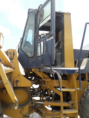 KOMATSU WA400-1 เอกสารซื้อ-ขาย รถสวยมากพร้อมใช้ ขายไม่แพง KOMATSU WA400-1 เอกสารซื้อ-ขาย รถสวยมากพร้อมใช้ ขายไม่แพง