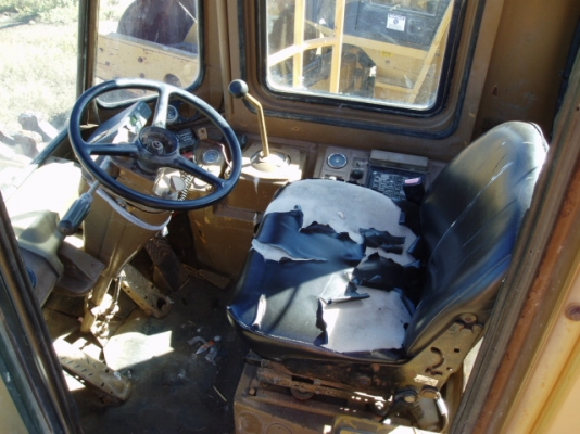 CAT 815B ซีเรียล 17Z เครื่อง CAT 3306 Direct นำเข้าจากออสเตรเลีย สภาพดีครับ CAT 815B ซีเรียล 17Z เครื่อง CAT 3306 Direct นำเข้าจากออสเตรเลีย สภาพดีครับ