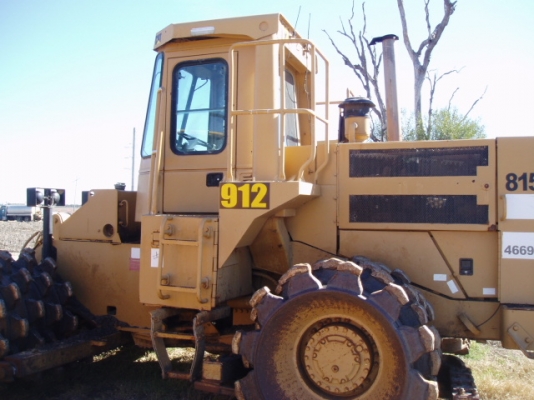 CAT 815B ซีเรียล 17Z เครื่อง CAT 3306 Direct นำเข้าจากออสเตรเลีย สภาพดีครับ CAT 815B ซีเรียล 17Z เครื่อง CAT 3306 Direct นำเข้าจากออสเตรเลีย สภาพดีครับ