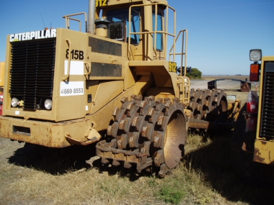 CAT 815B ซีเรียล 17Z เครื่อง CAT 3306 Direct นำเข้าจากออสเตรเลีย สภาพดีครับ CAT 815B ซีเรียล 17Z เครื่อง CAT 3306 Direct นำเข้าจากออสเตรเลีย สภาพดีครับ