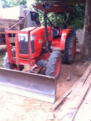 ขายรถไถ คูโบต้า L4708 พร้อมใบมีด ผาน 4 สวยๆๆ สอบถามไดคระบ 086-7383532