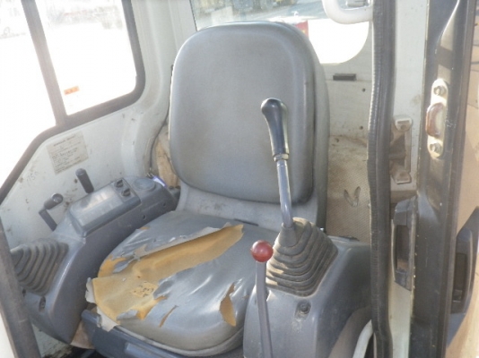 Komatsu PC40R-8 เก่าญี่ปุ่น ตู้เก๋ง แทรคเหล็ก