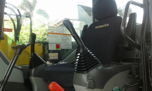 ต้องการขายรถขุดยี่ห้อ KOMATSU-PC-128US-2Eรถนอกนำเข้าจากญี่ปุ่น ต้องการขายรถขุดยี่ห้อ KOMATSU-PC-128US-2Eรถนอกนำเข้าจากญี่ปุ่น