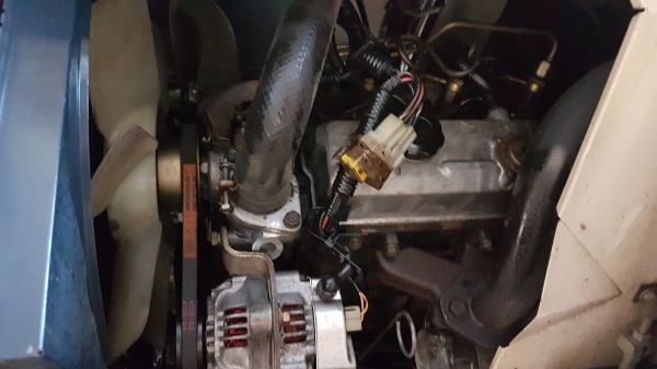 รถเกี่ยวนวดข้าว ISEKI FRONTIER 325 ตัวนี้เป็น รุ่นใหม่มาก สภาพสวย ชั่วโมงทำงานน้อยจากญี่ปุ่น พร้อมใช้งานเลย