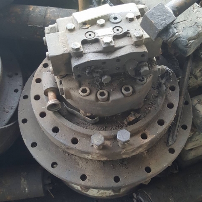 ตัวเดิน CAT325 เช็คนอกญี่ปุ่นแท้ 80,000 บาท ครบชุด