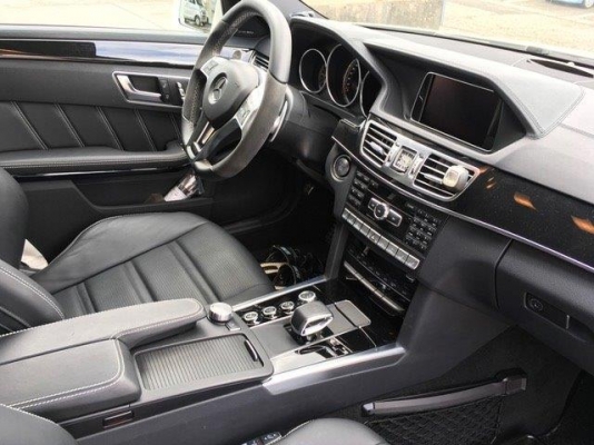 ของนอกจากญี่ปุ่น Mercedes-benz AMG E63