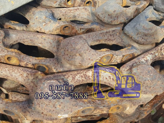 โซ่แทรค รถแบคโฮ KOMATSU PC 200-5 เก่าใน 25,000 บาท โซ่แทรค รถแบคโฮ KOMATSU PC 200-5 เก่าใน 25,000 บาท