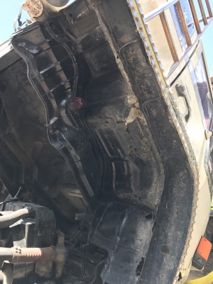 ขาย 585,000 บาท ISUZU ROCKY ดั้ม 2 เพลา สโลว์กลาง คัสชีสวย FXZ13NFY เครื่อง 6HE1-Turbo Inter -230 แรง หัวติดผุ. เบรคทิฟฟี่ พวงมาลัยเพาเวอร์ ช่วงล่างใหญ่สวยมาก. เอกสารเล่มทะเบียน  รถอยู่ จ.นครปฐม โทร&amp;ไอดีไลน์ 0610710295