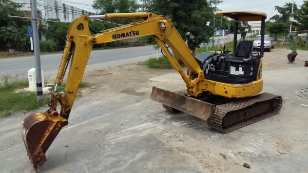 รถขุด Komatsu PC40MR-2 เก่าญี่ปุ่น