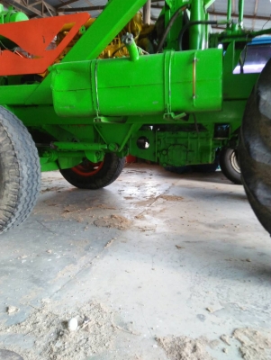 รถคีบอ้อย