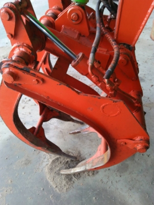 รถคีบอ้อย