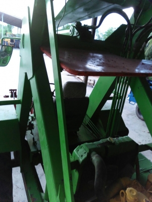 รถคีบอ้อย