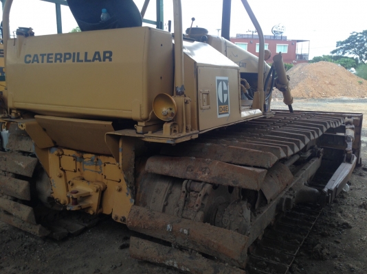 ขายรถแทคเตอร์CAT D4E ตีนเป็ดพร้อมใช้วาน