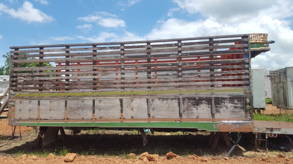 ขาย กระบะไม้ โทร 081-7855503,089-7087998 เรายินดีให้บริการค่ะ