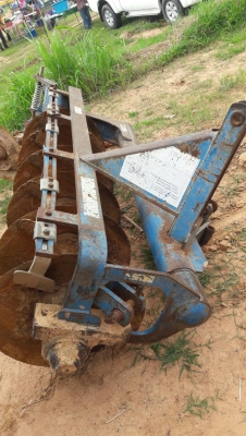 ขายผานรถไถฟอร์ด 6/26 PT สภาพพร้อมใช้ ใส่60 แรงขึ้น