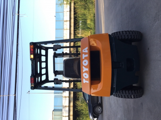 ขาย โตโยต้า รุ่น 7 ดีเซล 2 ตัน เสา 3 เมตร