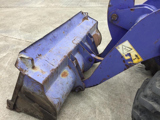 รถตักล้อยาง KOMATSU WA40-3 มือสองนำเข้าญี่ปุ่น รถตักล้อยาง KOMATSU WA40-3 มือสองนำเข้าญี่ปุ่น