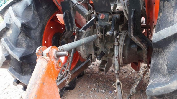 ขายคูโบต้า 45 แลง รถพร้อมทำงาน เอกสารเป็นเล่มทะเบียน พร้อมโอน