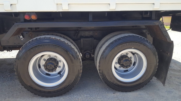 ขาย HINO MEGA FM2P 320 แรงม้า ปี 47 รถเดิมสวยพร้อมใช้งาน เอกสารพร้อมโอน สนใจติดต่อเรา ดำสุโขทัย โทร 