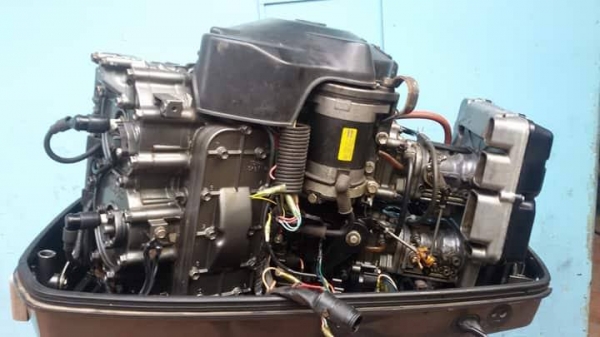 Suzuki DT90 หาง17นิ้ว 4สูบV 2จังหวะ ทริมใน ติดง่าย เดินเบาปกติ น้ำพุ่ง พร้อมใช้ มีคลิป