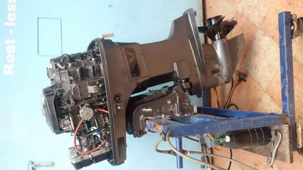 Suzuki DT90 หาง17นิ้ว 4สูบV 2จังหวะ ทริมใน ติดง่าย เดินเบาปกติ น้ำพุ่ง พร้อมใช้ มีคลิป