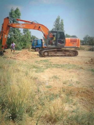 ขายรถแบ็คโฮ HITACHI ZX200-3 รถปี 2012 ใช้งาน 8,xxx ชั่วโมง