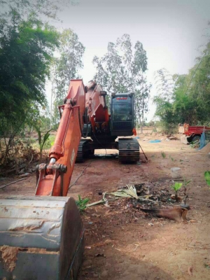 ขายรถแบ็คโฮ HITACHI ZX200-3 รถปี 2012 ใช้งาน 8,xxx ชั่วโมง