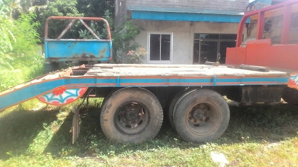 เทเลอร์หน้ายาว มีเล่มทะเบียน  ราคา 180000 บาท   สอบถามที วันทูคอล 098 668-3479 dtac 094 283-9369 สิทธิ์ค้บ