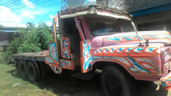 เทเลอร์หน้ายาว มีเล่มทะเบียน  ราคา 180000 บาท   สอบถามที วันทูคอล 098 668-3479 dtac 094 283-9369 สิทธิ์ค้บ