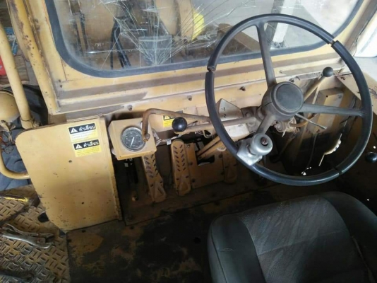 รถตัก KOMATSU.Jh60 สภาพสวยพร้อมใช้ ยางดีทั้ง4เส้น รถตัก KOMATSU.Jh60 สภาพสวยพร้อมใช้ ยางดีทั้ง4เส้น